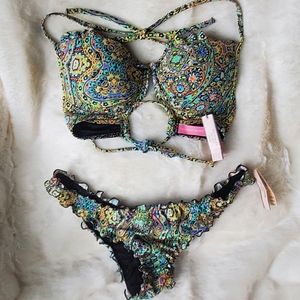 Victoria's Secret Pastel Paisley Bikini 👙 🔥